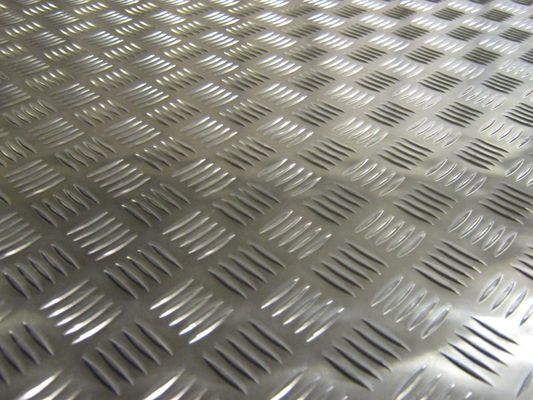 En tôle, en aluminium ou en acier