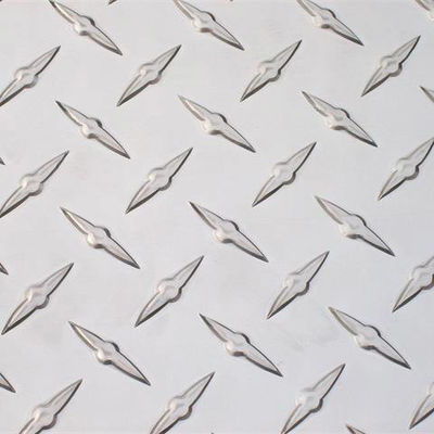 Plaque de bande de roulement brite en aluminium