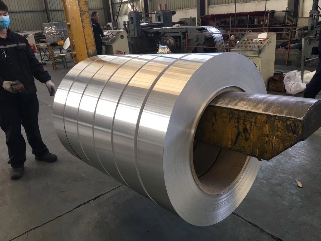 Tape anti-rouille en alliage d'aluminium 1050 1060 1070 1100 3A21 3003 3103 3004 5052 8011 Ruban d'aluminium étroite bande d'aluminium en bobine